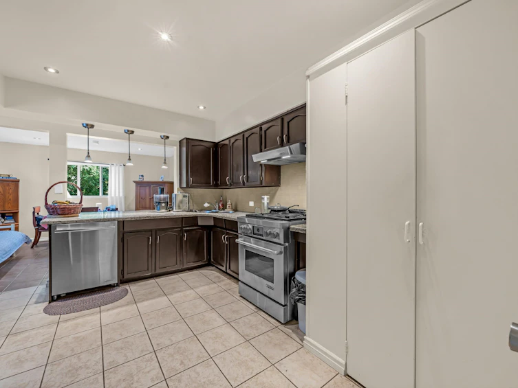 410 Hadden Drive, West Vancouver, BC, V7S 1E9 - 15