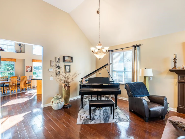 116-1465 Parkway Boulevard, Coquitlam, BC, V3E 3E6 - 5