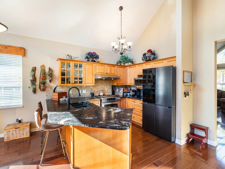 116-1465 Parkway Boulevard, Coquitlam, BC, V3E 3E6 - 11