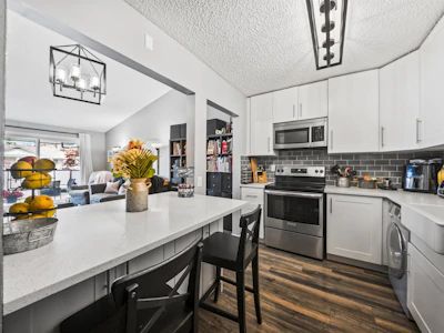 317-33400 Bourquin Place - 4