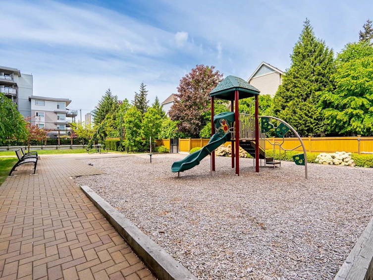 102-7133 14th Avenue, Burnaby, BC, V3N 0H5 - 34