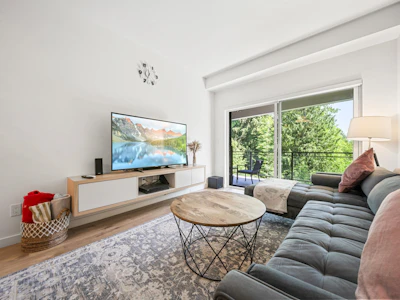 204-3182 Gladwin Road - 4