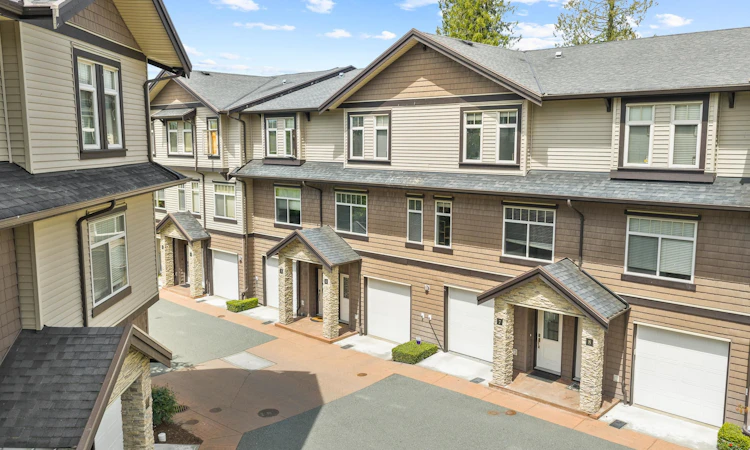 6-2950 Lefeuvre Road