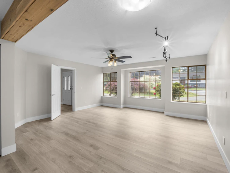 21105 River Road, Maple Ridge, BC, V2X 2A1 - 30