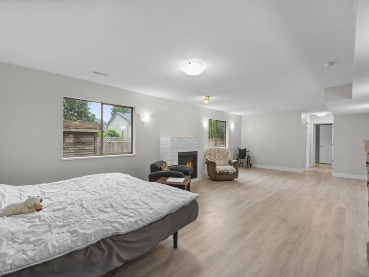 21105 River Road, Maple Ridge, BC, V2X 2A1 - 35