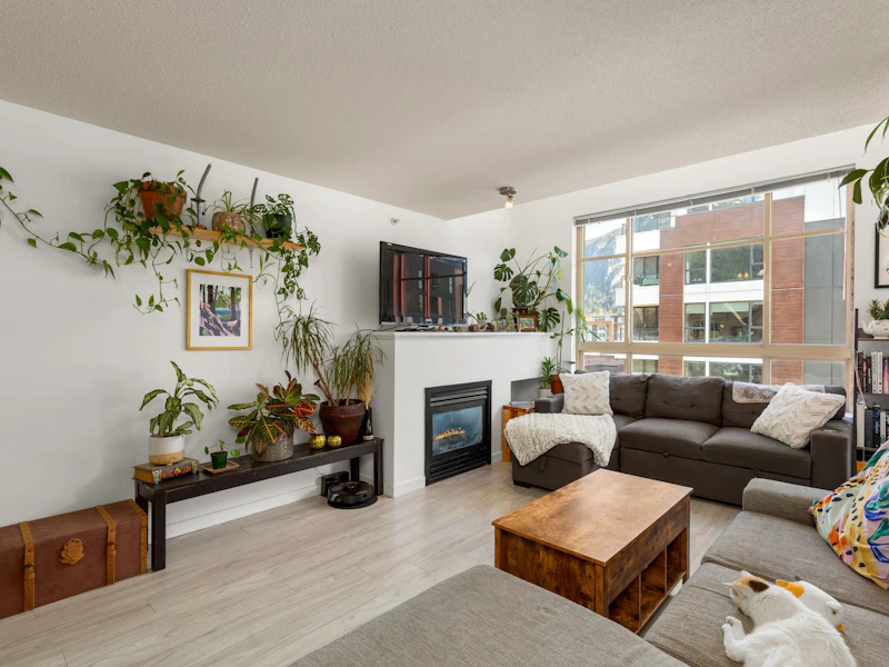 313 - 38003 Second Avenue, Squamish BC V8B 0C3