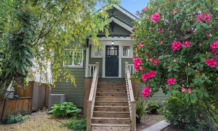2820 W 13th Avenue