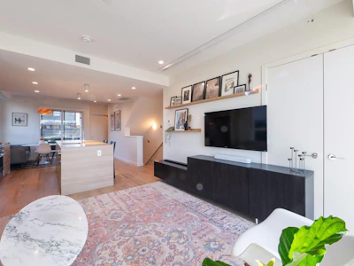 19-6340 Market Avenue - 5