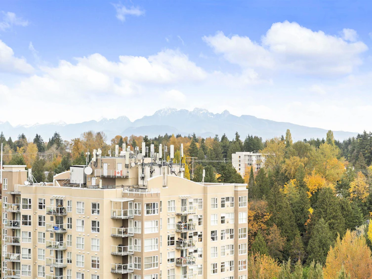 3705-13745 George Junction, Surrey, BC, V3T 4Y3 - 5
