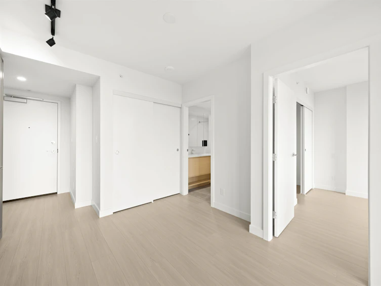 3705-13745 George Junction, Surrey, BC, V3T 4Y3 - 12