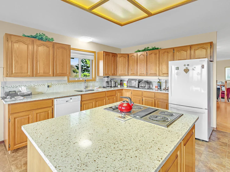 45360 Magdalena Place, Cultus Lake, BC, V2R 0K7 - 18