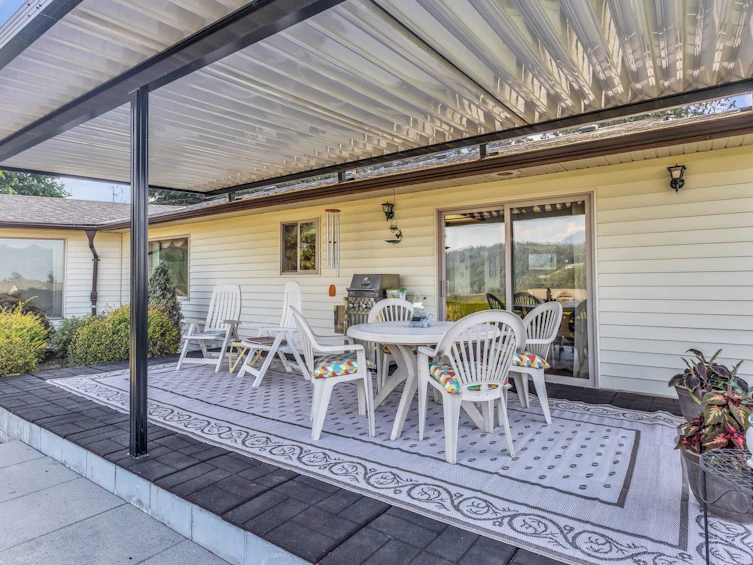 45360 Magdalena Place, Cultus Lake, BC, V2R 0K7 - 32