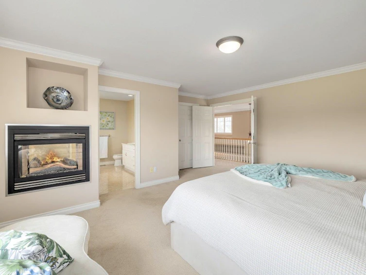 15736 38a Avenue, Surrey, BC, V3Z 0K8 - 22