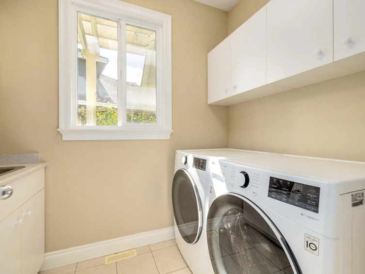 15736 38a Avenue, Surrey, BC, V3Z 0K8 - 20