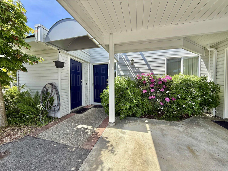 3-699 Dougall Road, Gibsons, BC, V0N 1V8
