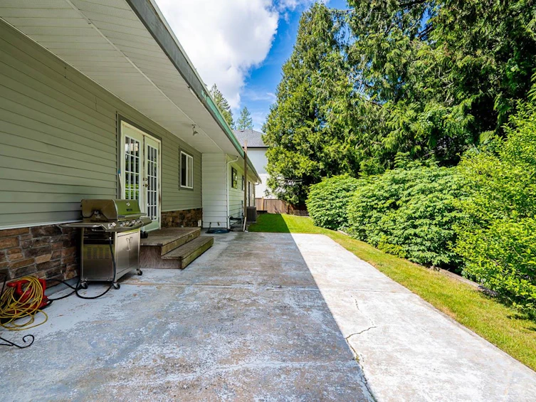 20571 46a Avenue, Langley, BC, V3A 3J7 - 34