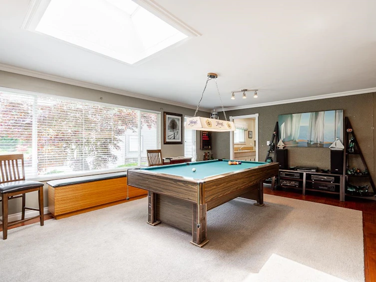 20571 46a Avenue, Langley, BC, V3A 3J7 - 20