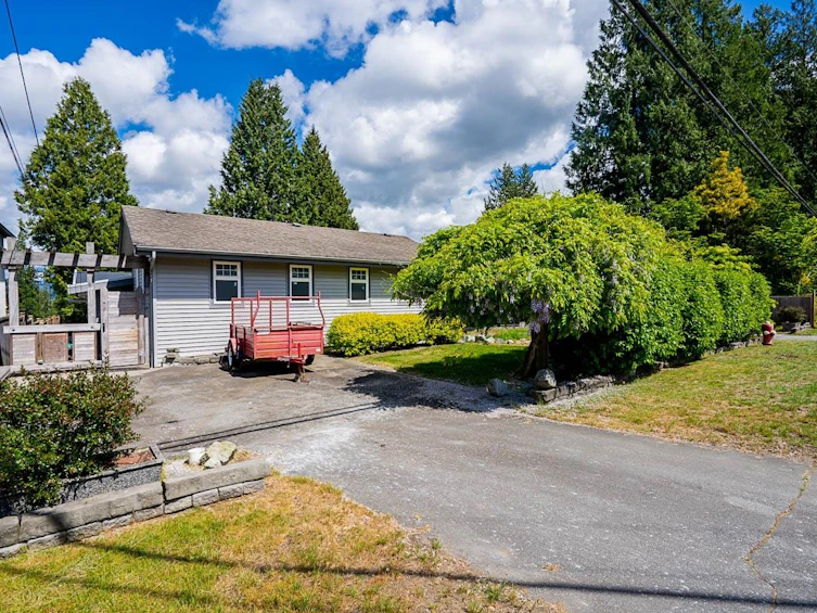 20571 46a Avenue, Langley, BC, V3A 3J7 - 2