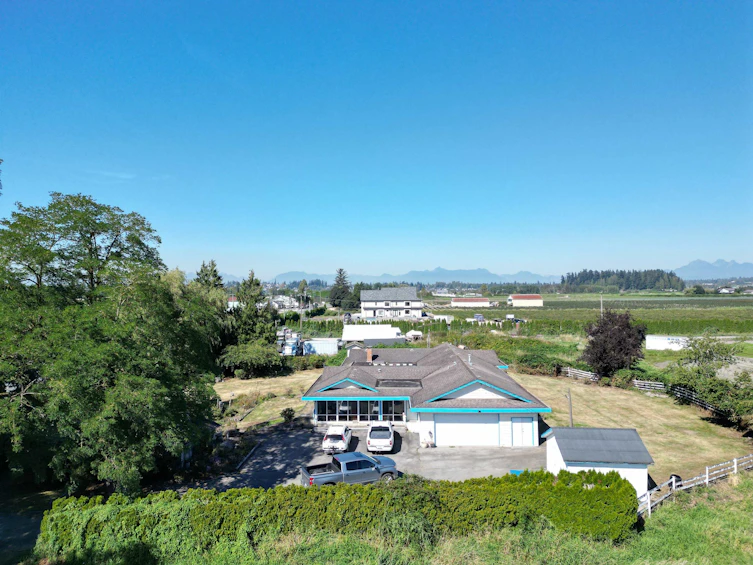 4444 168 Street, Surrey, BC, V3Z 1E3 - 4