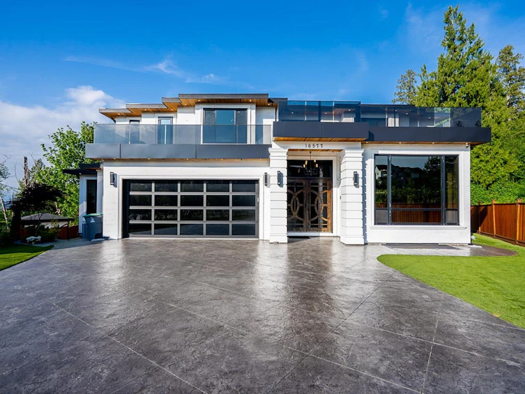 16577 29a Avenue, Surrey, BC, V3Z 9X4
