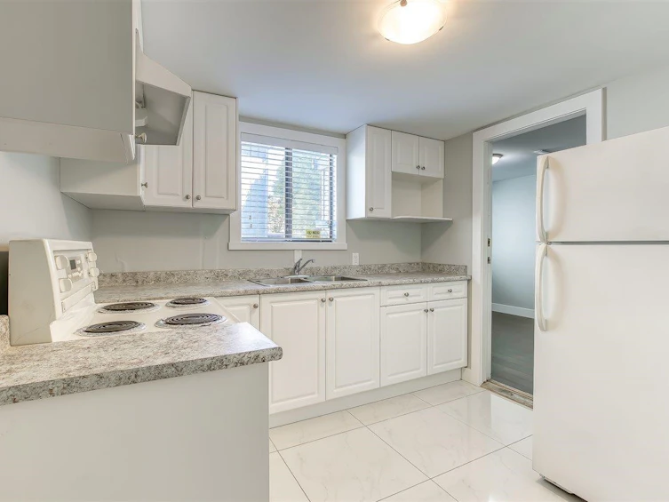 13095 65a Avenue, Surrey, BC, V3W 8P7 - 21