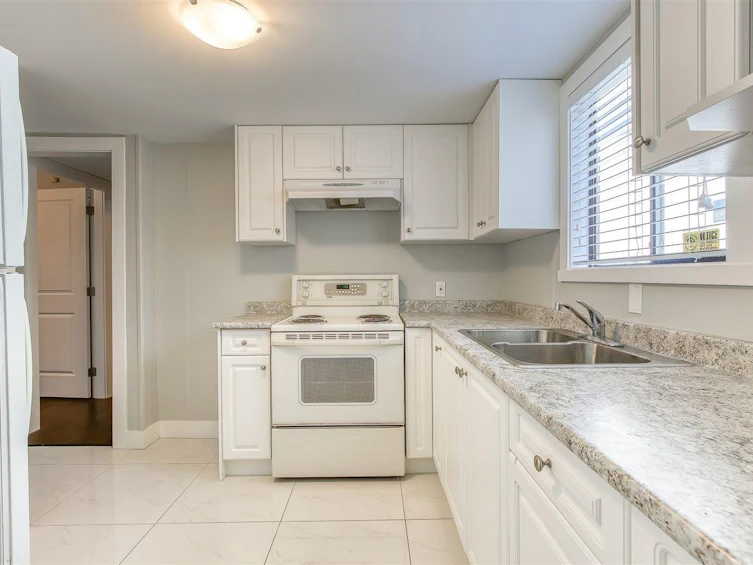 13095 65a Avenue, Surrey, BC, V3W 8P7 - 22