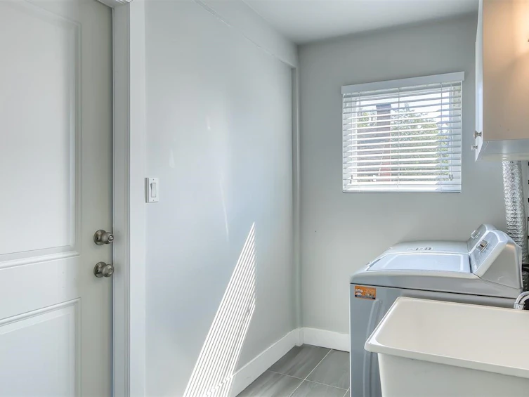 13095 65a Avenue, Surrey, BC, V3W 8P7 - 10