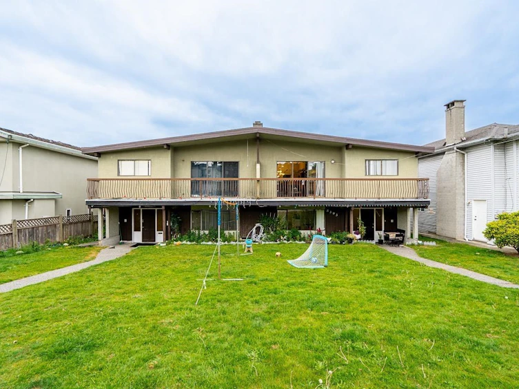 5391-- 5393 Norfolk Street, Burnaby, BC, V5G 1G3 - 2