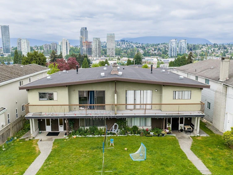 5391-- 5393 Norfolk Street, Burnaby, BC, V5G 1G3