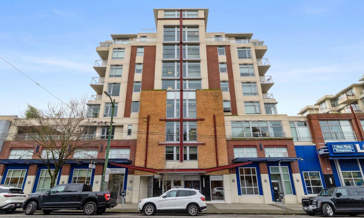 608-2228 W Broadway