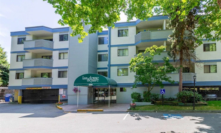 123-8700 Ackroyd Road