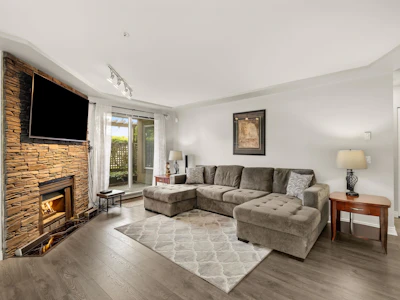 104-20433 53 Avenue - 3