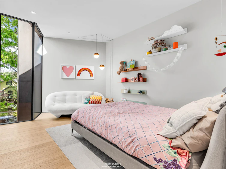 366 W 22nd Avenue, Vancouver, BC, V5Y 2G4 - 27