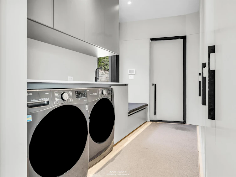 366 W 22nd Avenue, Vancouver, BC, V5Y 2G4 - 16