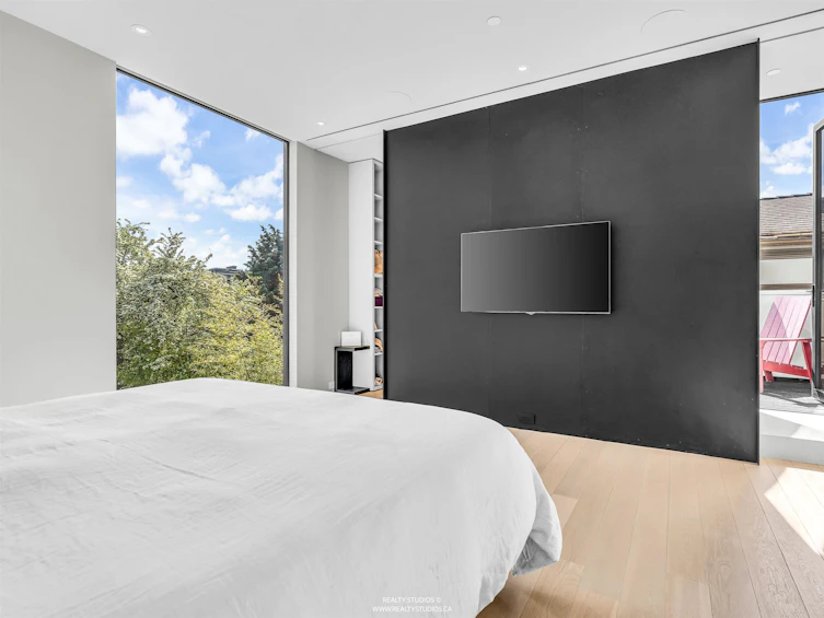 366 W 22nd Avenue, Vancouver, BC, V5Y 2G4 - 21