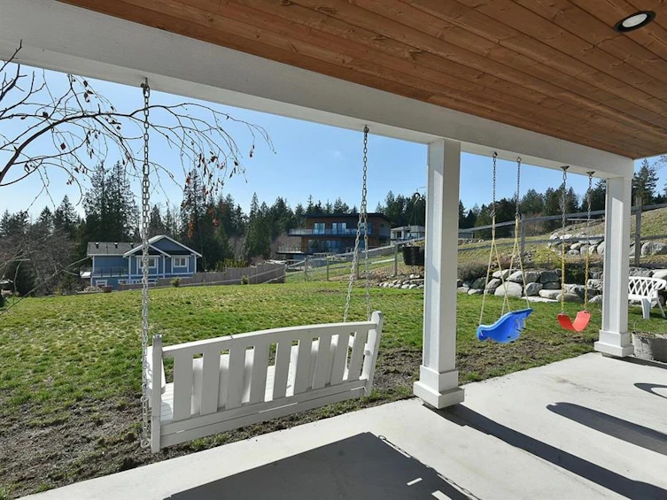 605 Woodland Avenue, Gibsons, BC, V0N 1V1 - 22