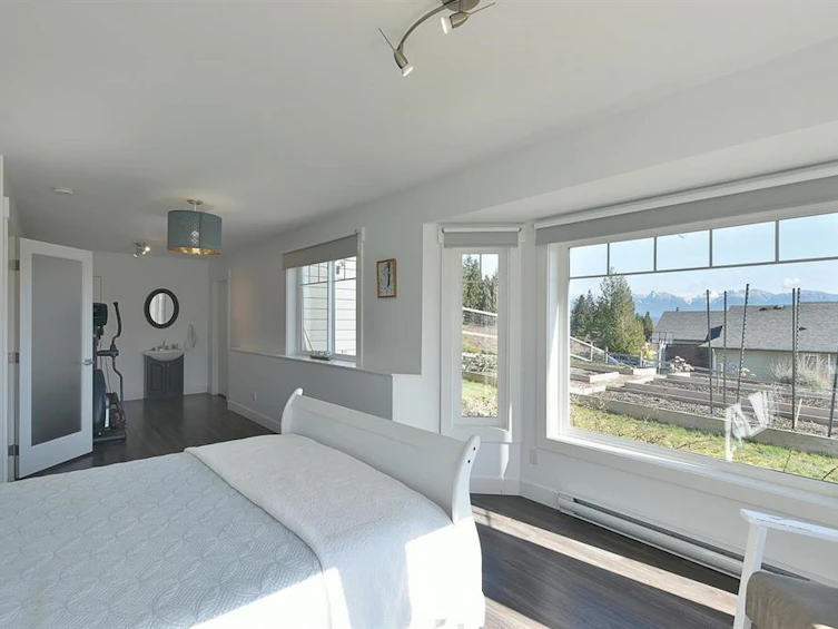 605 Woodland Avenue, Gibsons, BC, V0N 1V1 - 23