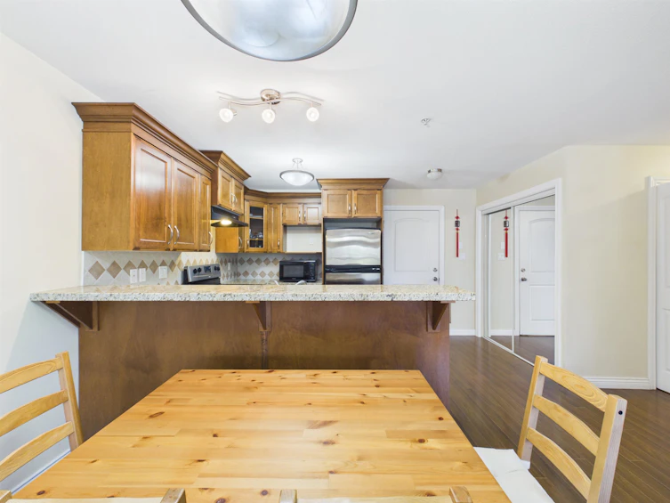 202-10289 133 Street, Surrey, BC, V3T 0B1 - 8