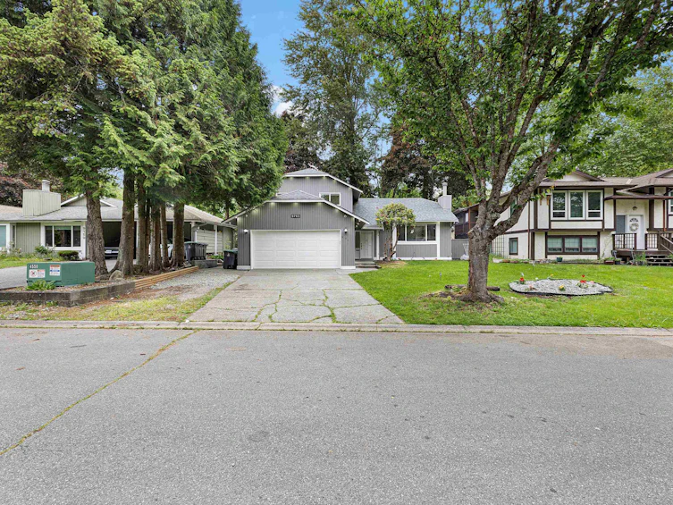 9763 155 Street, Surrey, BC, V3R 7G6 - 29