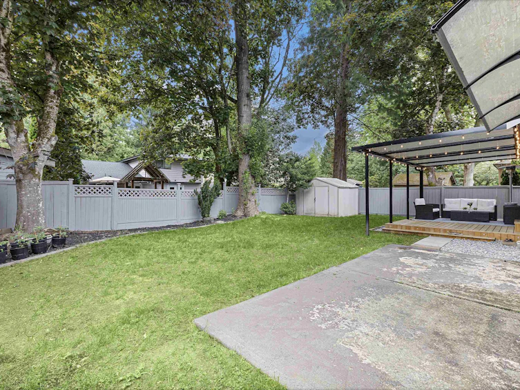 9763 155 Street, Surrey, BC, V3R 7G6 - 26