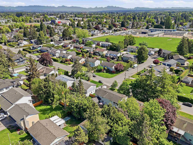 4283 48b Street, Delta, BC, V4K 2R3 - 2