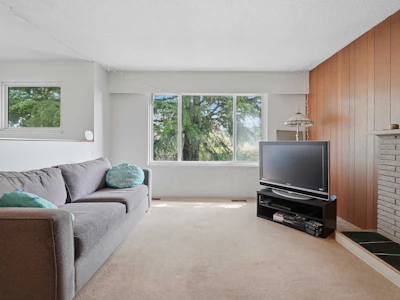 4283 48b Street - 5