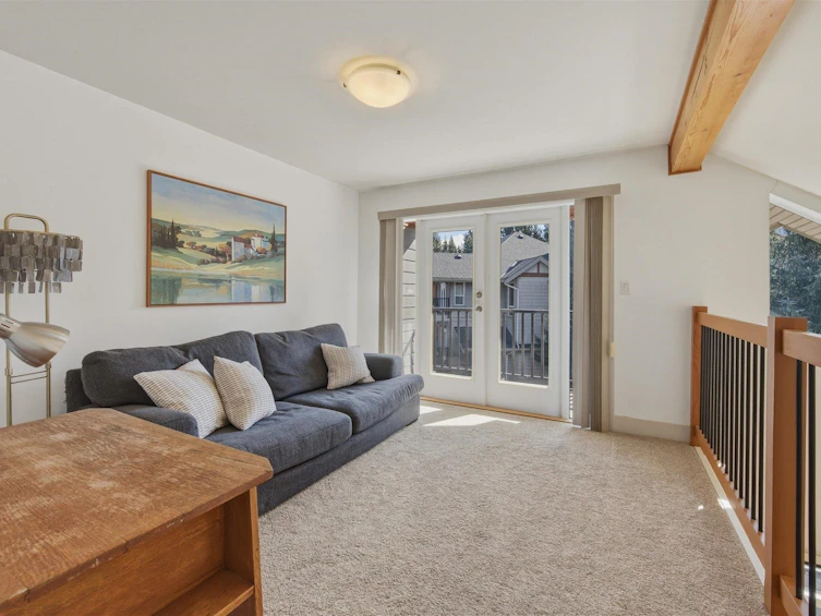 22-39758 Government Road, Squamish, BC, V8B 0G3 - 22
