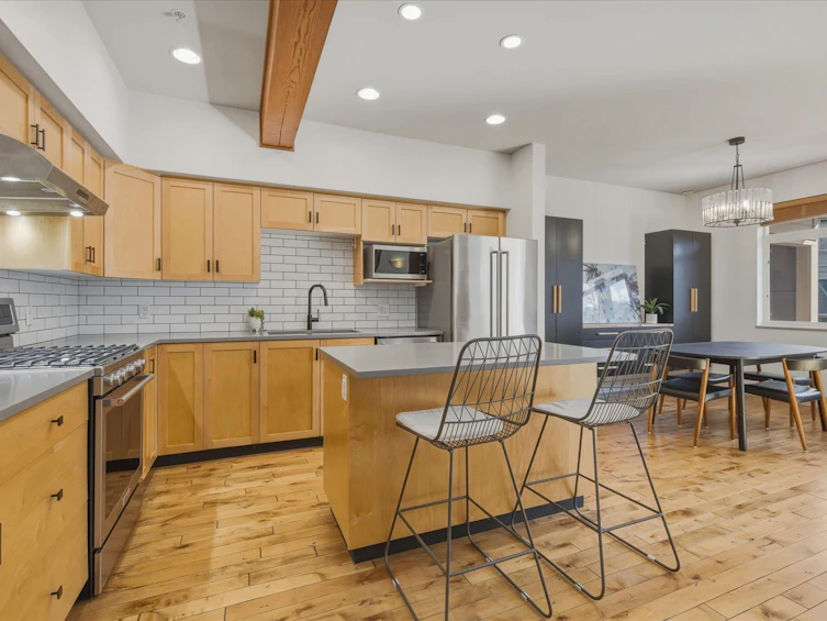 22-39758 Government Road, Squamish, BC, V8B 0G3 - 5