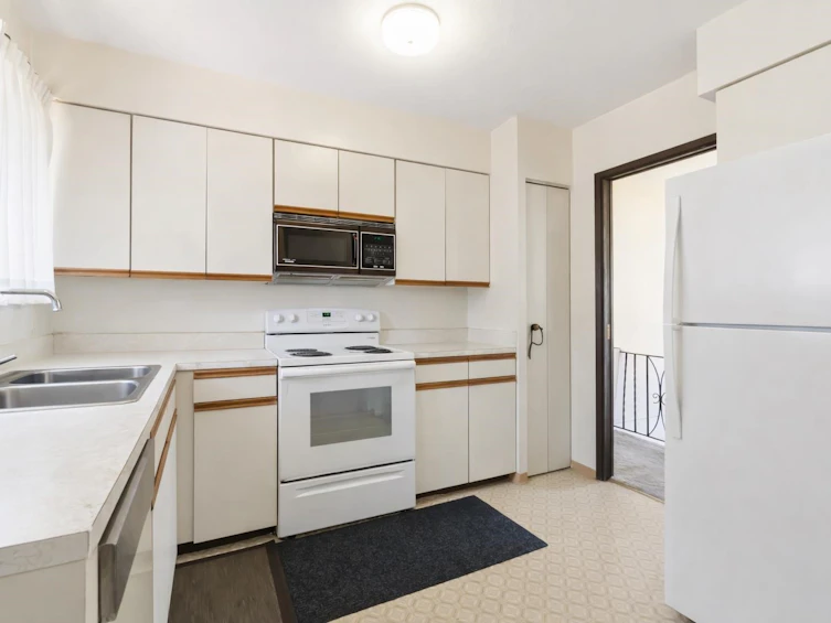 5268 3rd Avenue, Delta, BC, V4M 1E7 - 6