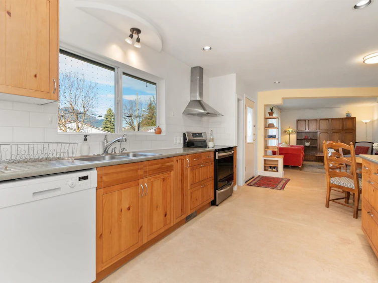1732 Agassiz Avenue, Agassiz, BC, V0M 1A3 - 14