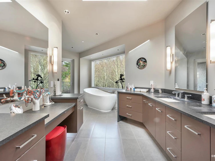 14523 Magdalen Avenue, Surrey, BC, V4B 2X5 - 18