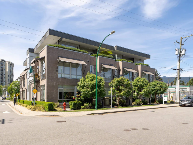 104 - 1591 Bowser Avenue, North Vancouver BC