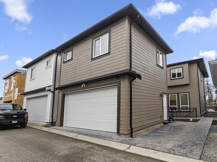 20540 76 Avenue, Langley, BC, V2Y 1V5 - 2