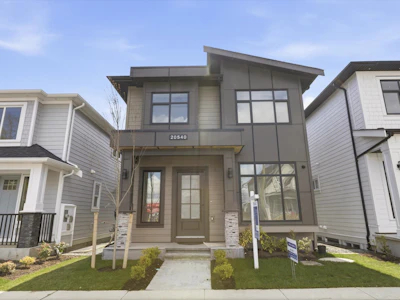 20540 76 Avenue - 4